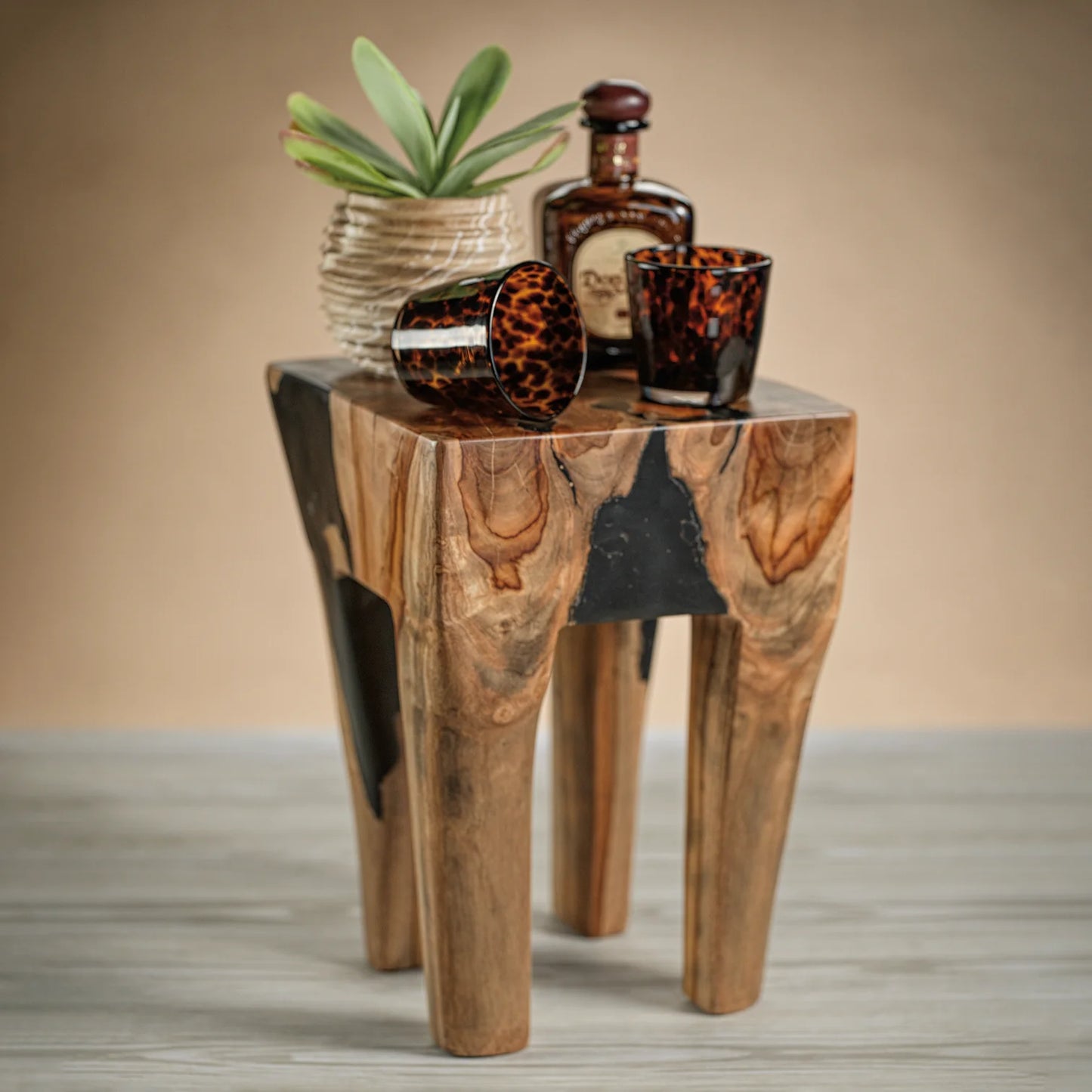 Balu Rucu Wood Square Stool