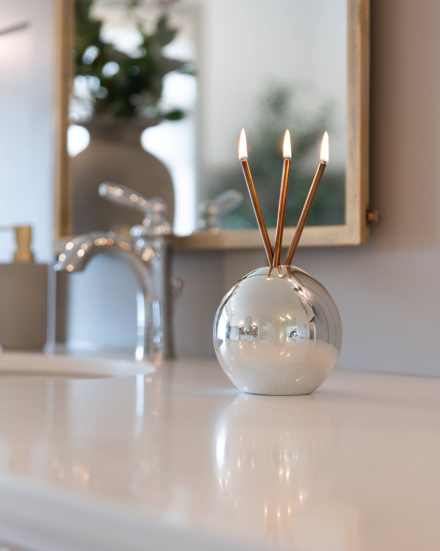 Neva Vase, Silver Metallic